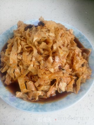 凉拌蛋白肉的做法
