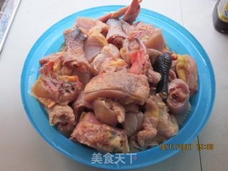 麻辣魔芋鸡的做法步骤：1