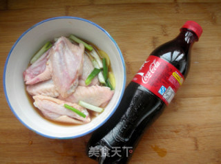 可乐鸡翅的做法步骤：4