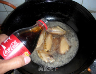 可乐鸡翅的做法步骤：7