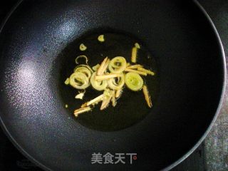 油麦菜炒鸡生肠的做法步骤：4