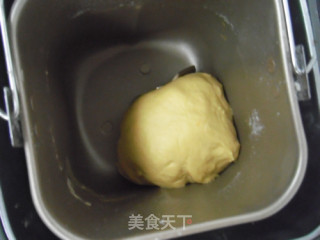 叠被子法做土司------豆沙土司的做法步骤：2
