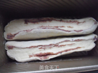 叠被子法做土司------豆沙土司的做法步骤：10