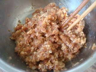 好吃的汉堡自己做—家庭版猪柳蛋麦的做法步骤：6