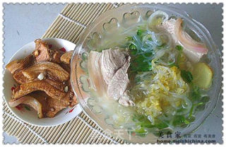 酸菜白肉汤的做法步骤：8