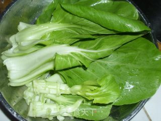 上海青炒肉的做法步骤：1