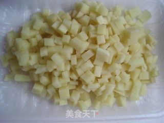 土豆鱼丸炒饭的做法步骤：3