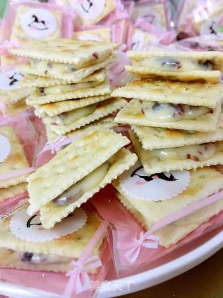 蔓越莓牛扎苏打饼的做法