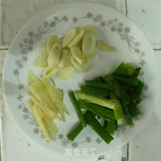 茄汁焅九节虾的做法步骤：2