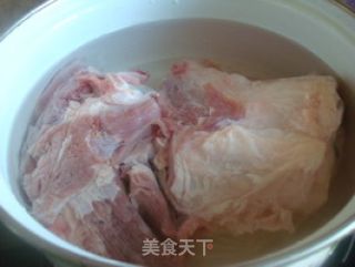 温暖你的胃——大棒骨冬瓜汤的做法步骤：2