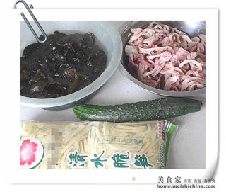 什锦肚丝的做法步骤：1