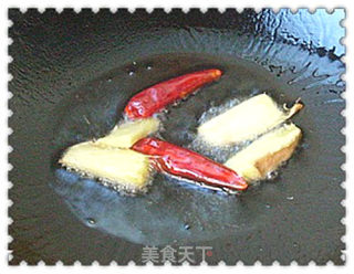 韭菜头炒鸡胗的做法步骤：4