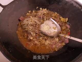 香辣酸菜牛肉粉的做法步骤：12