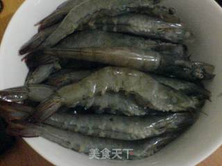 虾之美味——番茄大虾的做法步骤：1