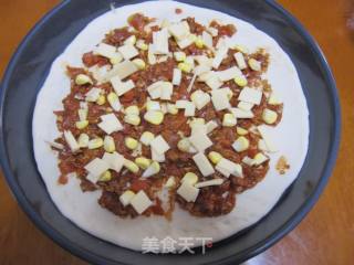小文子出品~！【DIY火腿双层披萨】的做法步骤：7