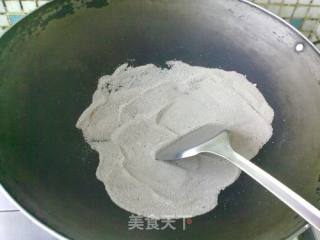 盐炒花生的做法步骤：11