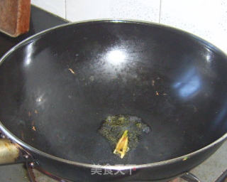 蘑菇青椒炒猪肝的做法步骤：8
