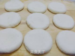 【简单制作的花样饼】外酥里嫩---戗面原味芝麻烧饼的做法步骤：11