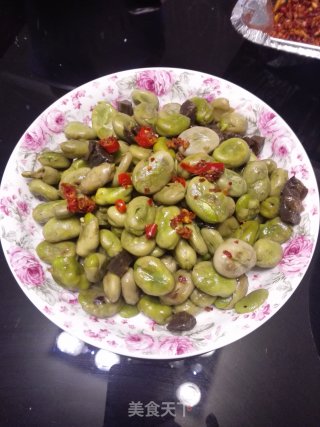 酱瓜嫩蚕豆的做法
