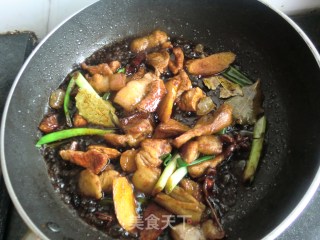 笋干红烧肉的做法步骤：10