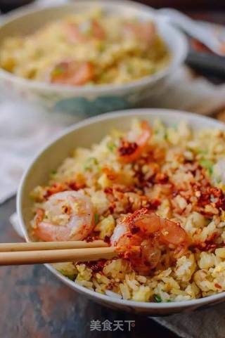 鲜虾蛋炒饭