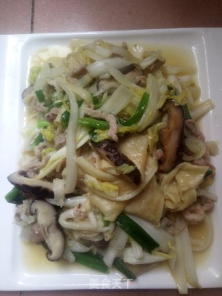腐竹娃娃菜炒肉丝的做法