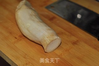 简单美味营养多的黑椒杏鲍菇的做法步骤：1