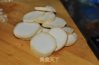 简单美味营养多的黑椒杏鲍菇的做法步骤：2