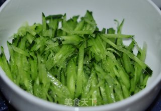 家常拌拉皮的做法步骤：2