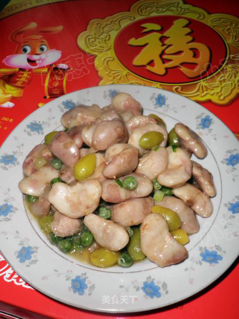 年菜之二十六怪怪的味-----嫩菱炒银杏的做法