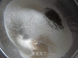 罗勒餐包的做法步骤：1