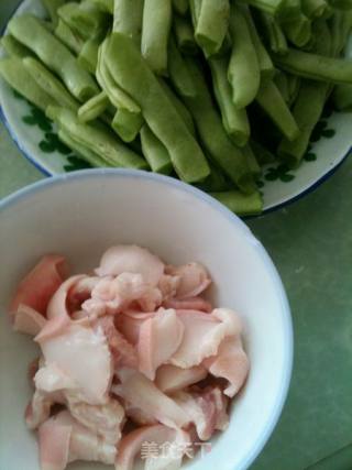 肉香豆段的做法步骤：1