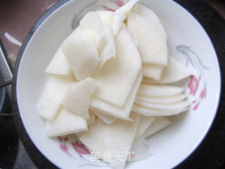 清炒沙葛片的做法步骤：1