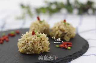 外表软糯内心鲜嫩的——糯米蒸肉丸的做法