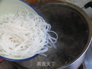 暖暖胃，暖暖心——快手版麻辣鸡汤米线的做法步骤：8