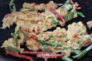 辣椒炒鸡蛋的做法步骤：4