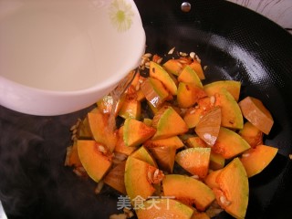 减肥佳品——清炒南瓜的做法步骤：5