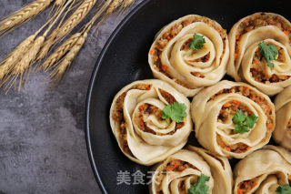 粗粮细作｜玫瑰煎饺的做法