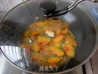 减肥佳品——清炒南瓜的做法步骤：6