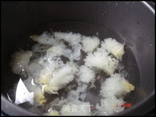银耳冰糖杂粮粥的做法步骤：2