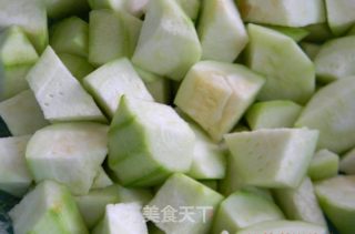 小炒丝瓜的做法步骤：2