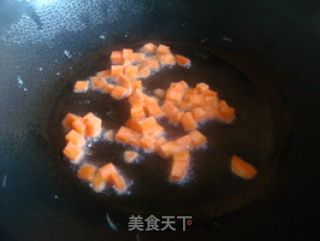 香喷喷的五彩炒饭的做法步骤：3