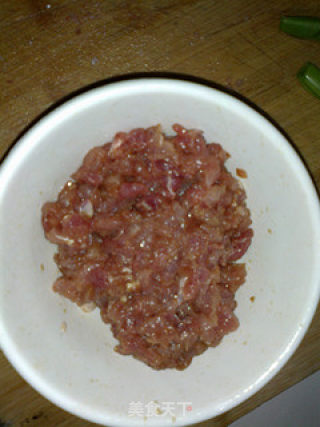 十分钟快手菜—四季豆烧肉粒的做法步骤：2