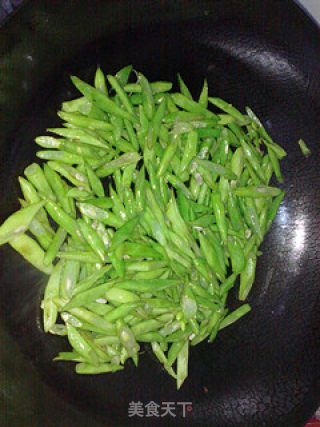 十分钟快手菜—四季豆烧肉粒的做法步骤：5