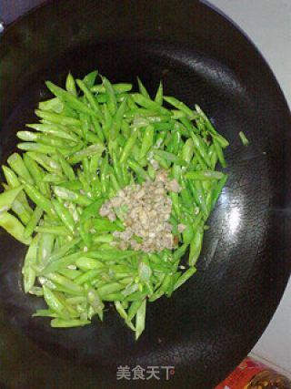 十分钟快手菜—四季豆烧肉粒的做法步骤：6
