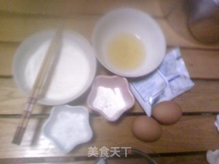 戚风蛋糕—初战告捷的做法步骤：1