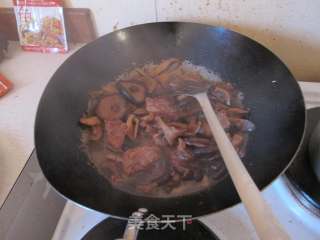 菌菇煲排骨的做法步骤：9