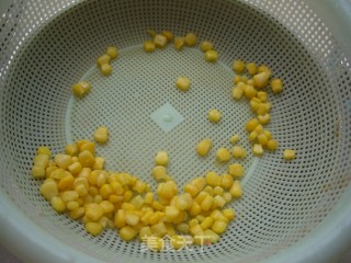 玉米蛋花汤的做法步骤：1