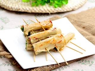 香烤豆皮卷韭菜的做法