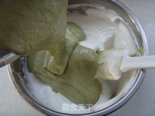 抹茶蜜豆卷的做法步骤：8